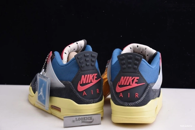 Reps TBK OFF UNION RETRO AIR 4 JORDAN NOIR DC9533-001 0810